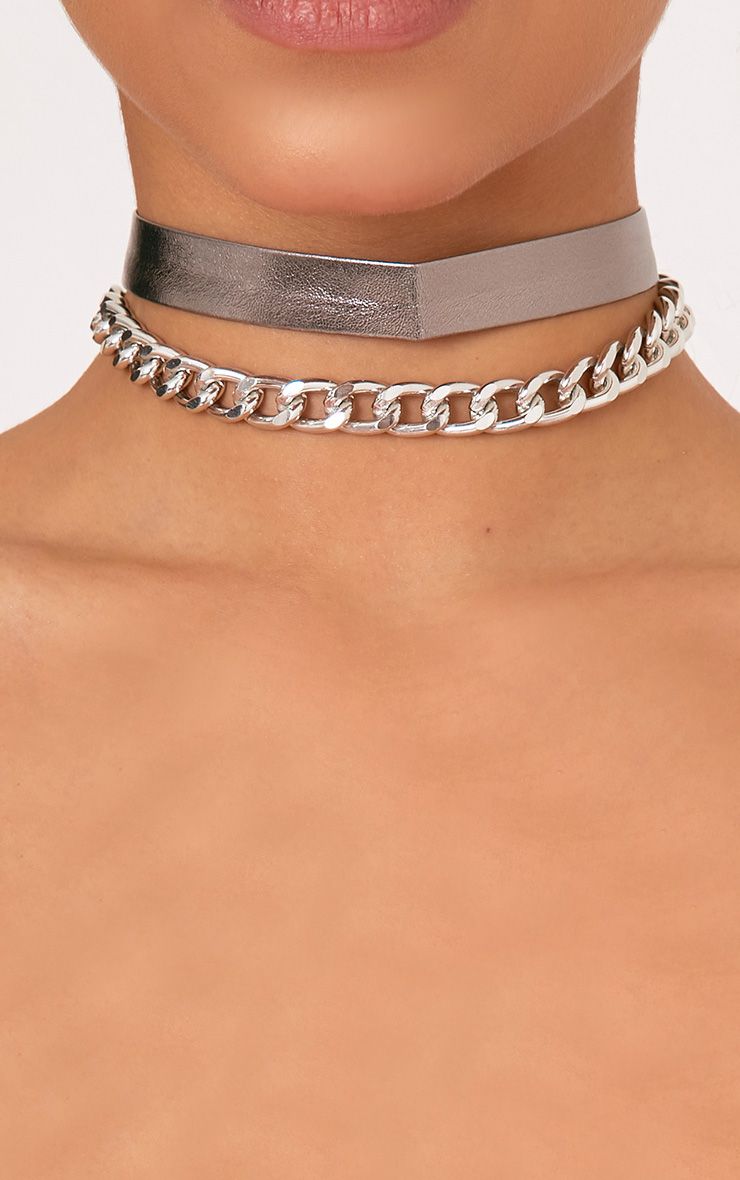 Lotie Silver Crystal Choker Accessories PrettyLittleThing