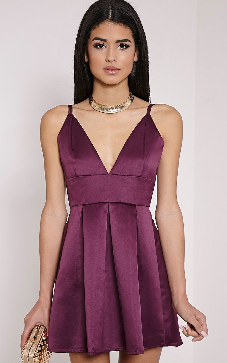 Items in search results This is your reminder that you’ve got that thing to go to, and we’ve got the perfect outfit. If you’re looking for something seriously killer then keep on scrollin’ through our edit of skater dresses and we bet you’ll find a dress that’s just what you’ve been looking for.