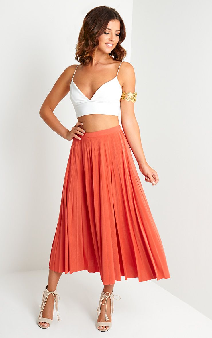 Chelsey Orange Pleated Skirt Skirts PrettylittleThing