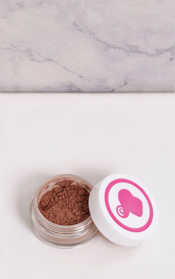 Peaches & Cream Famous Eyeshadow Pigment Beauty PrettyLittleThing