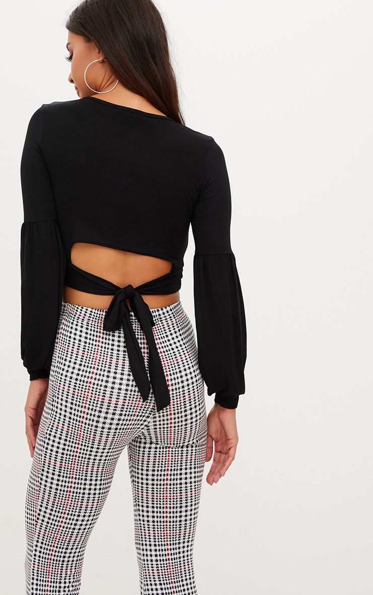 Black V Neck Full Sleeve Tie Crop Top Croptop & Bralets PrettyLittleThing
